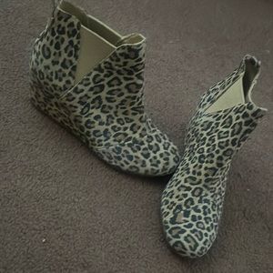 Leopard ankle booties